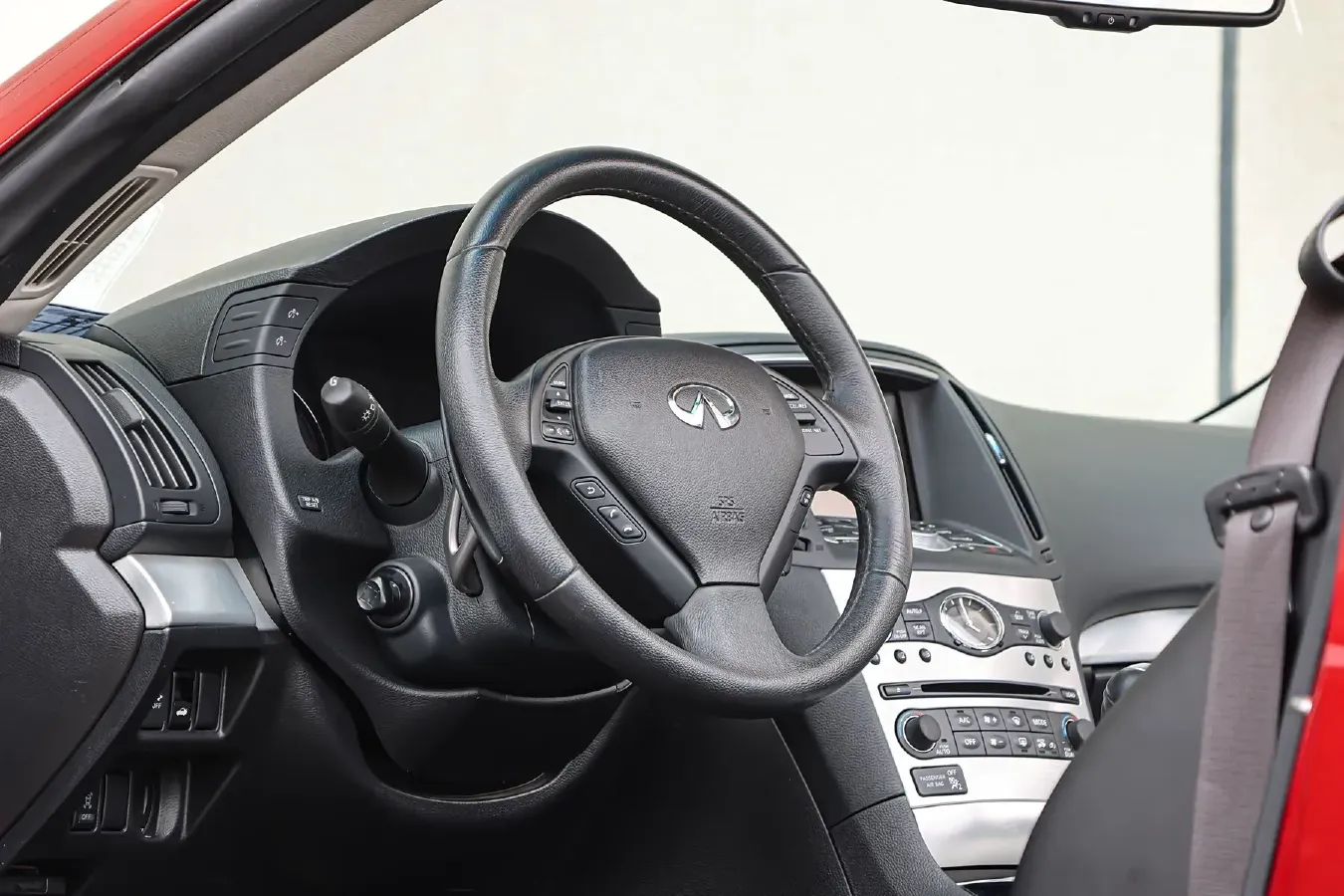 2013 Infiniti Q60 3.7L 351HP V6 7AT,autocango,china used car exporter,china ev exporter,chinese used car exporter,chinese used ev exporter