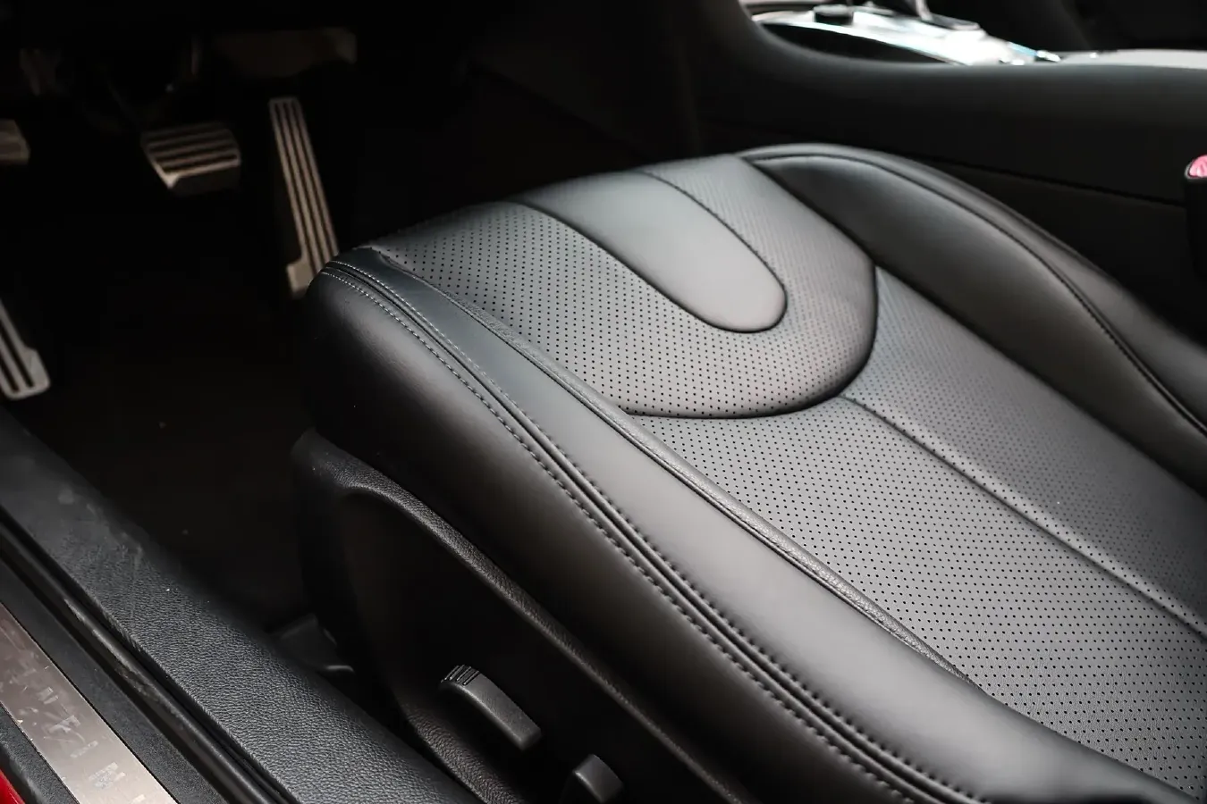 2013 Infiniti Q60 3.7L 351HP V6 7AT,autocango,china used car exporter,china ev exporter,chinese used car exporter,chinese used ev exporter