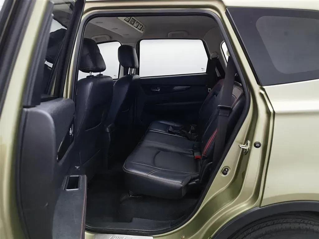 2015 BAIC Hyosow S3 1.8L 140HP L4 5MT,autocango,china used car exporter,china ev exporter,chinese used car exporter,chinese used ev exporter