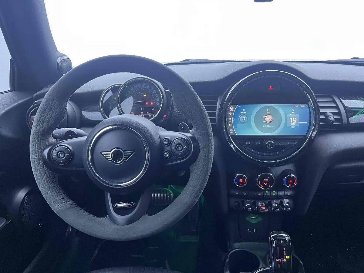 2018 MINI JCW 2.0T 231HP L4 8AT,autocango,china used car exporter,china ev exporter,chinese used car exporter,chinese used ev exporter