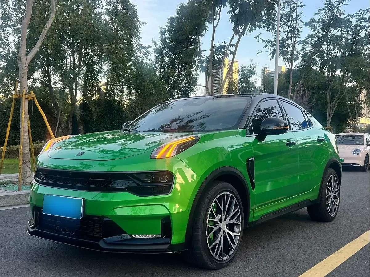 2022 LYNK&CO 05 2.0T 265HP L4 8AT