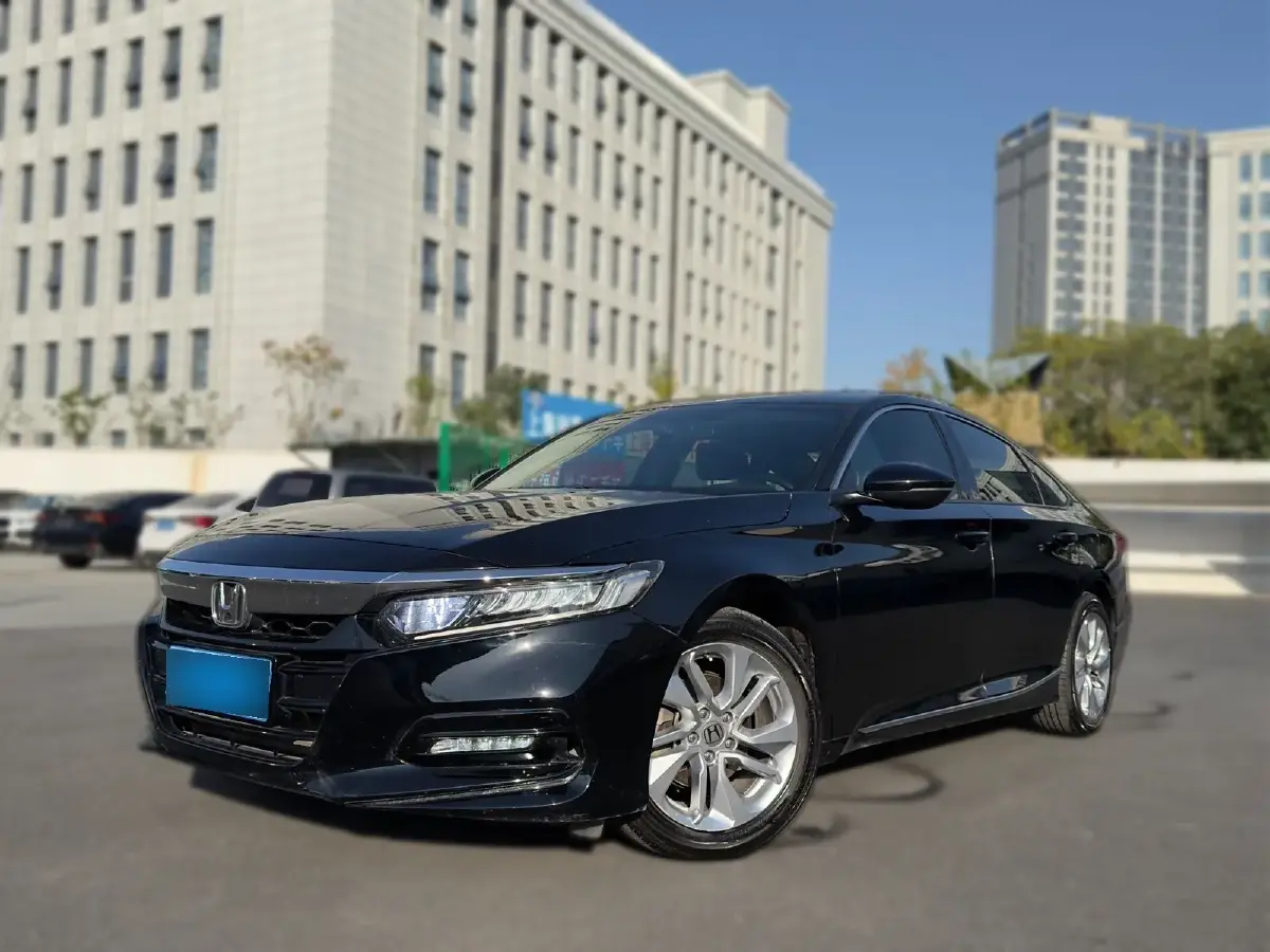 2018 Honda Accord 1.5T 194HP L4 CVT