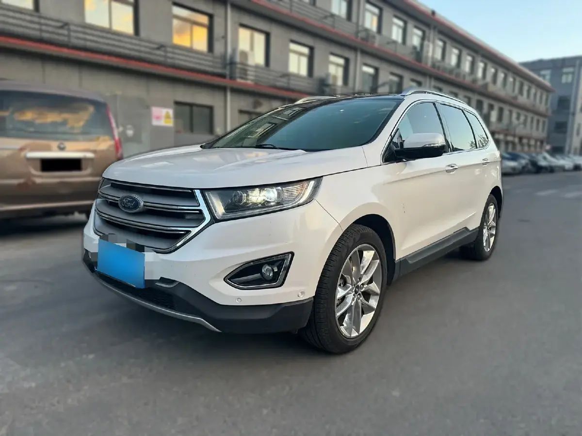 2018 Ford Edge 2.0T 245HP L4 6AT