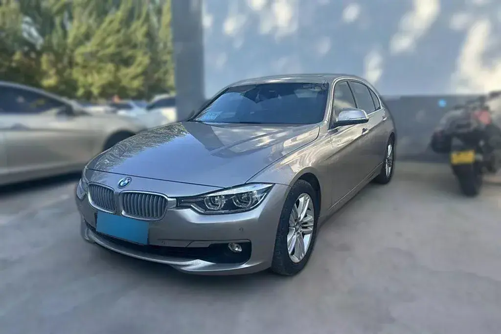2018 BMW 3 Series 1.5T 136HP L3 8AT
