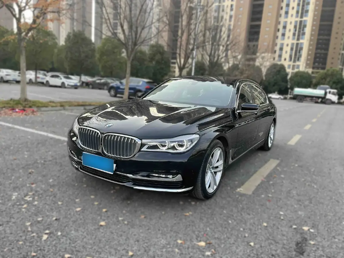 2018 BMW 7 Series 2.0T 258HP L4 8AT