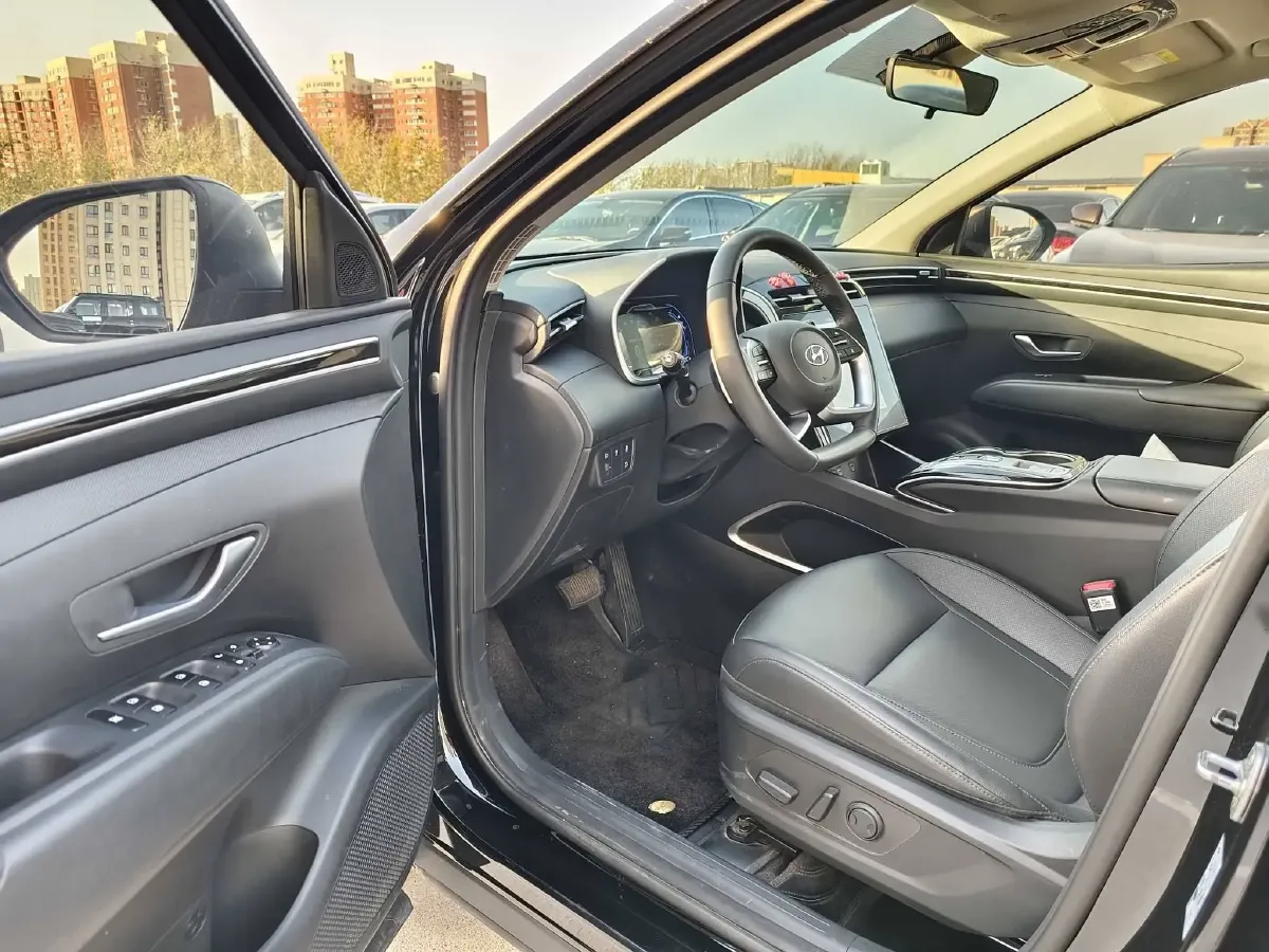 2023 Hyundai Tucson 1.5T 200HP L4 8AT,autocango,china used car exporter,china ev exporter,chinese used car exporter,chinese used ev exporter