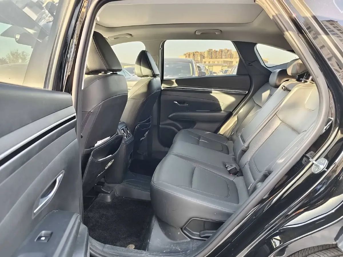 2023 Hyundai Tucson 1.5T 200HP L4 8AT,autocango,china used car exporter,china ev exporter,chinese used car exporter,chinese used ev exporter