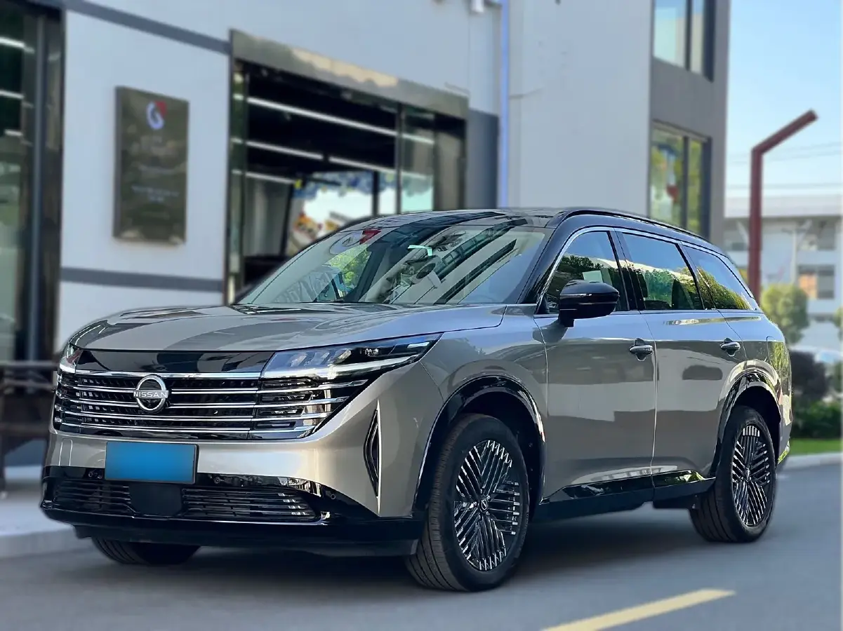 2024 Nissan Pathfinder 2.0T 252HP L4 9AT