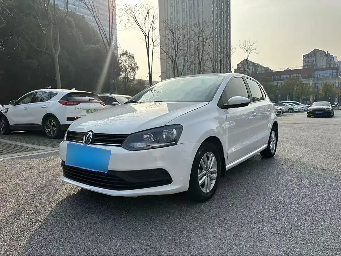 2018 Volkswagen Polo 1.5L 110HP L4 6AT