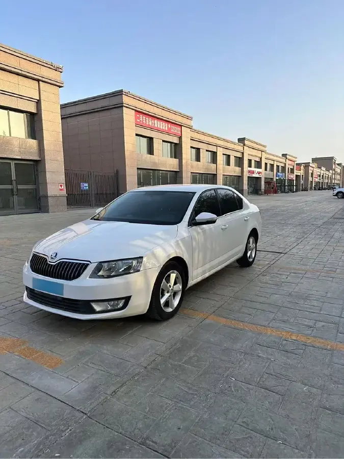 2015 Skoda Octavia 1.6L 110HP L4 6AT