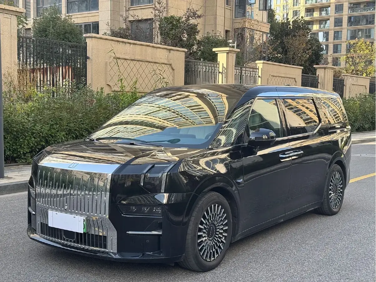 2022 Zeekr 009 BEV 116KWH