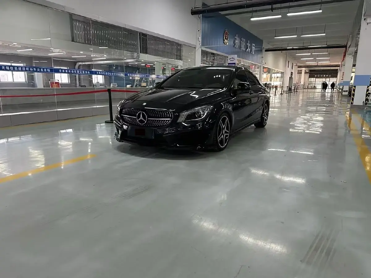 2014 Mercedes-Benz CLA Class 2.0T 211HP L4 7DCT