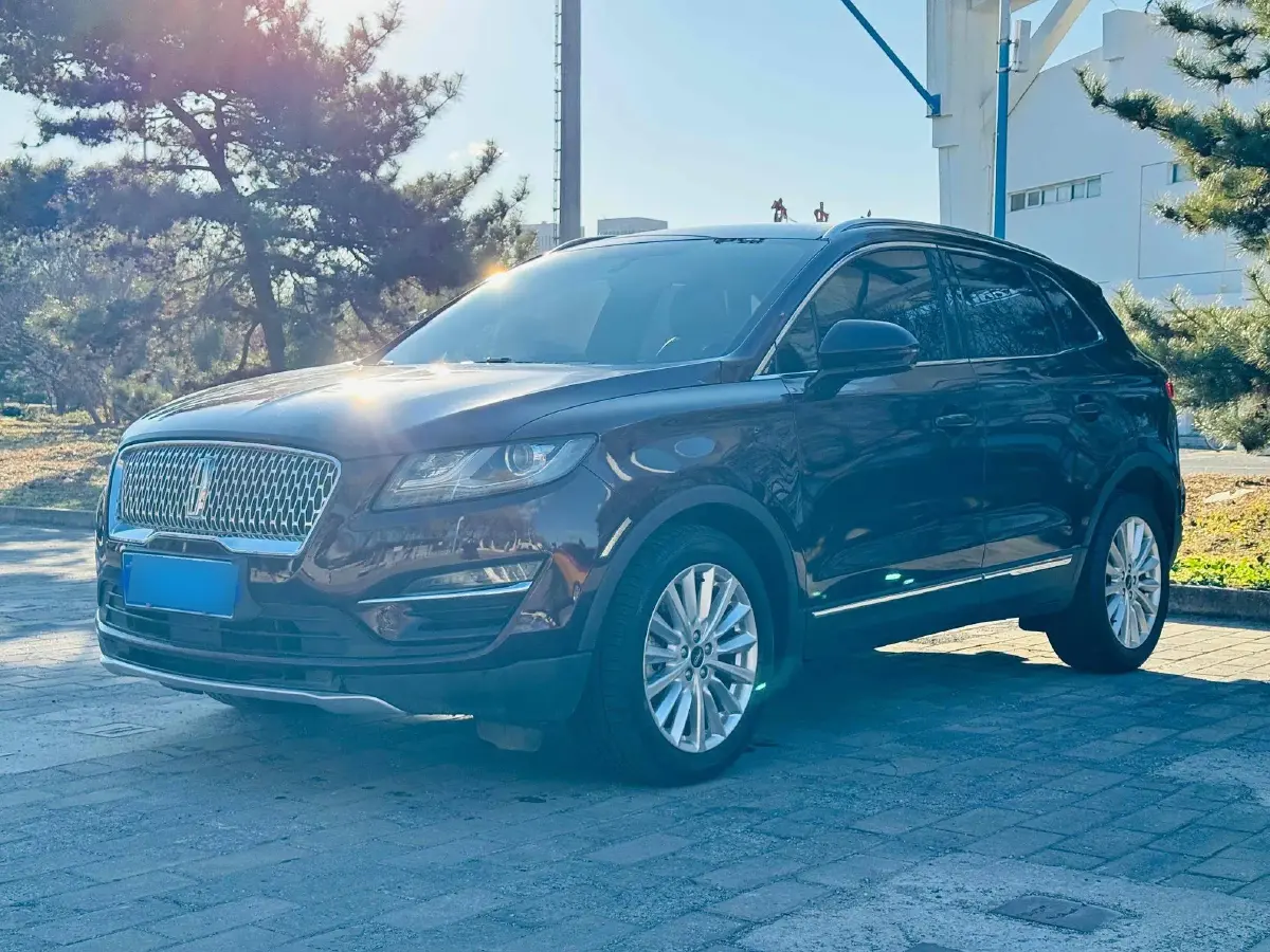 2019 Lincoln MKC 2.0T 203HP L4 6AT