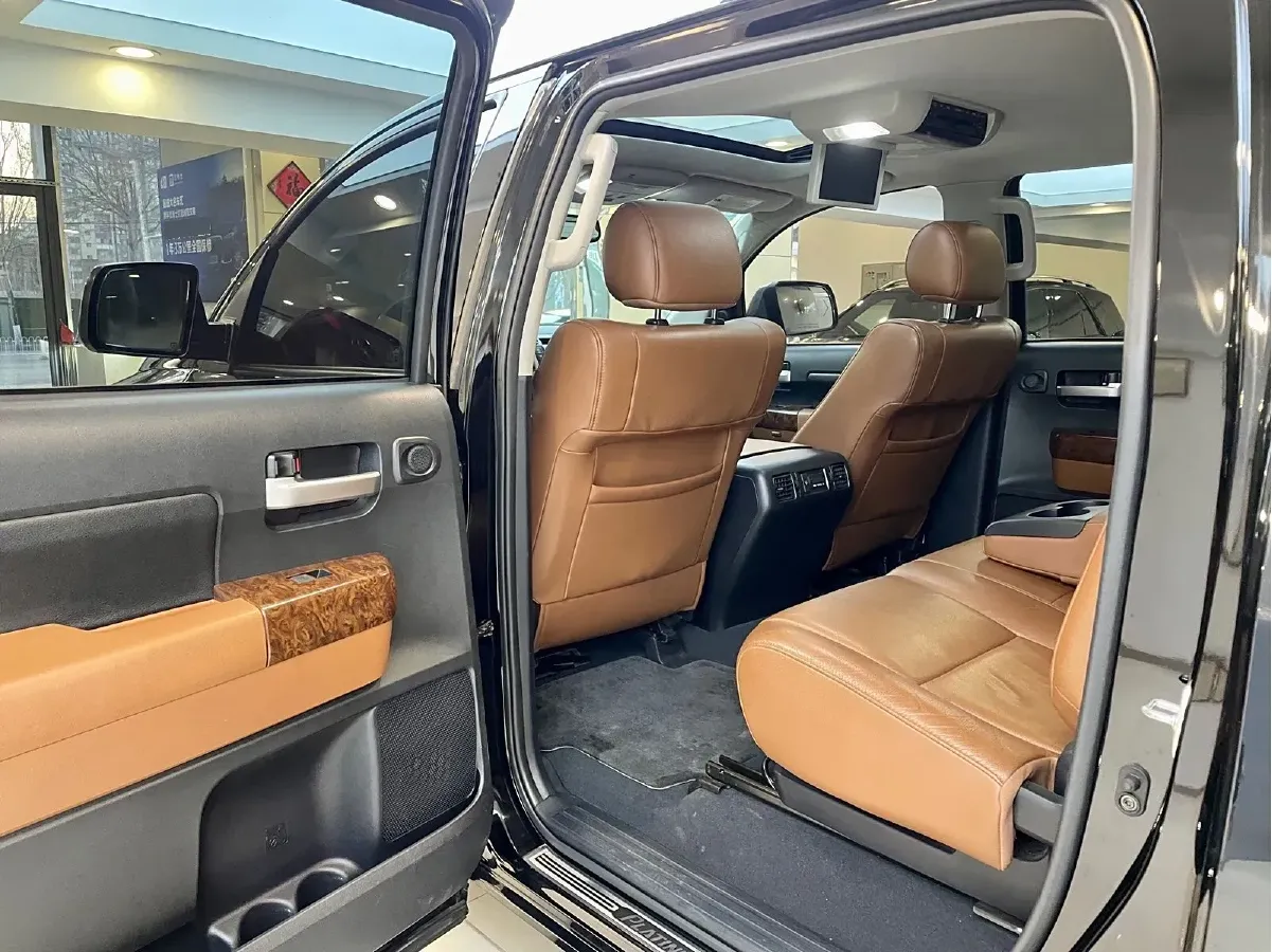 2011 Toyota Tundra 5.7L 386HP V8 6AT,autocango,china used car exporter,china ev exporter,chinese used car exporter,chinese used ev exporter