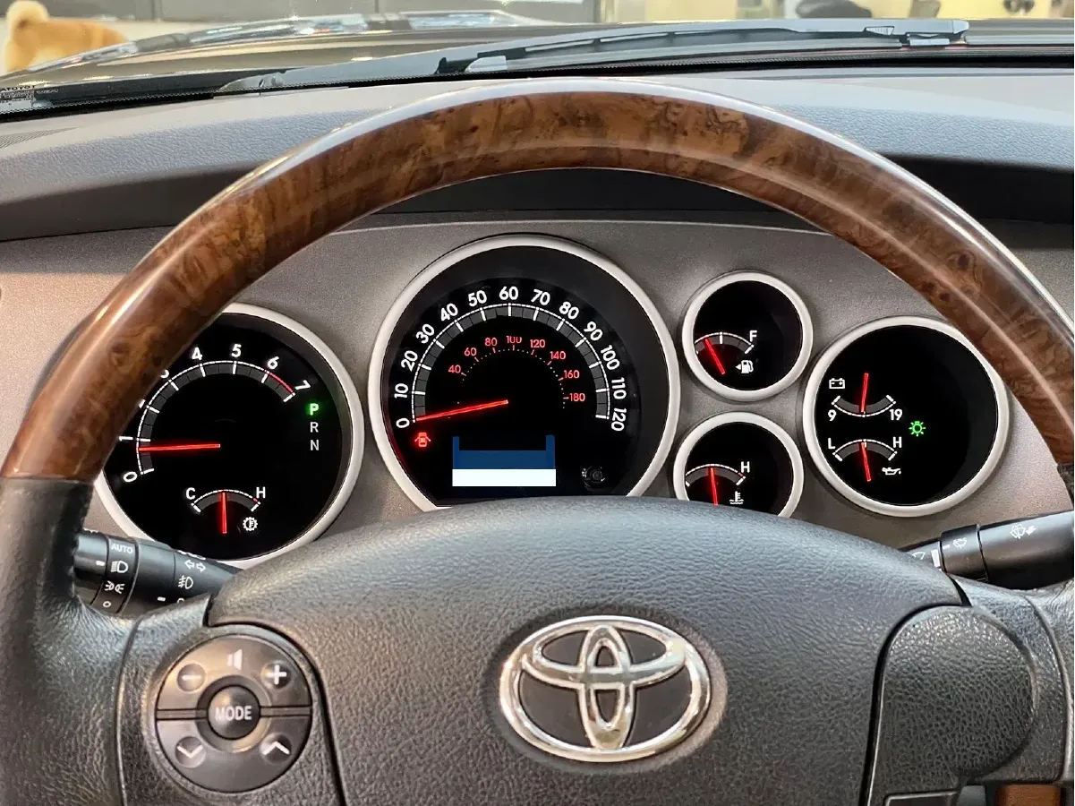 2011 Toyota Tundra 5.7L 386HP V8 6AT,autocango,china used car exporter,china ev exporter,chinese used car exporter,chinese used ev exporter