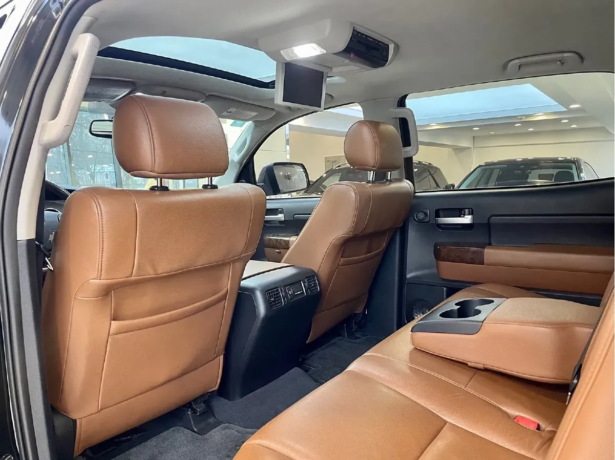 2011 Toyota Tundra 5.7L 386HP V8 6AT,autocango,china used car exporter,china ev exporter,chinese used car exporter,chinese used ev exporter