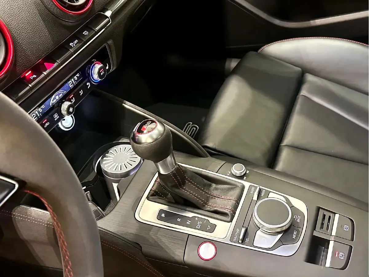 2017 Audi RS 3 2.5T 400HP L5 7DCT,autocango,china used car exporter,china ev exporter,chinese used car exporter,chinese used ev exporter