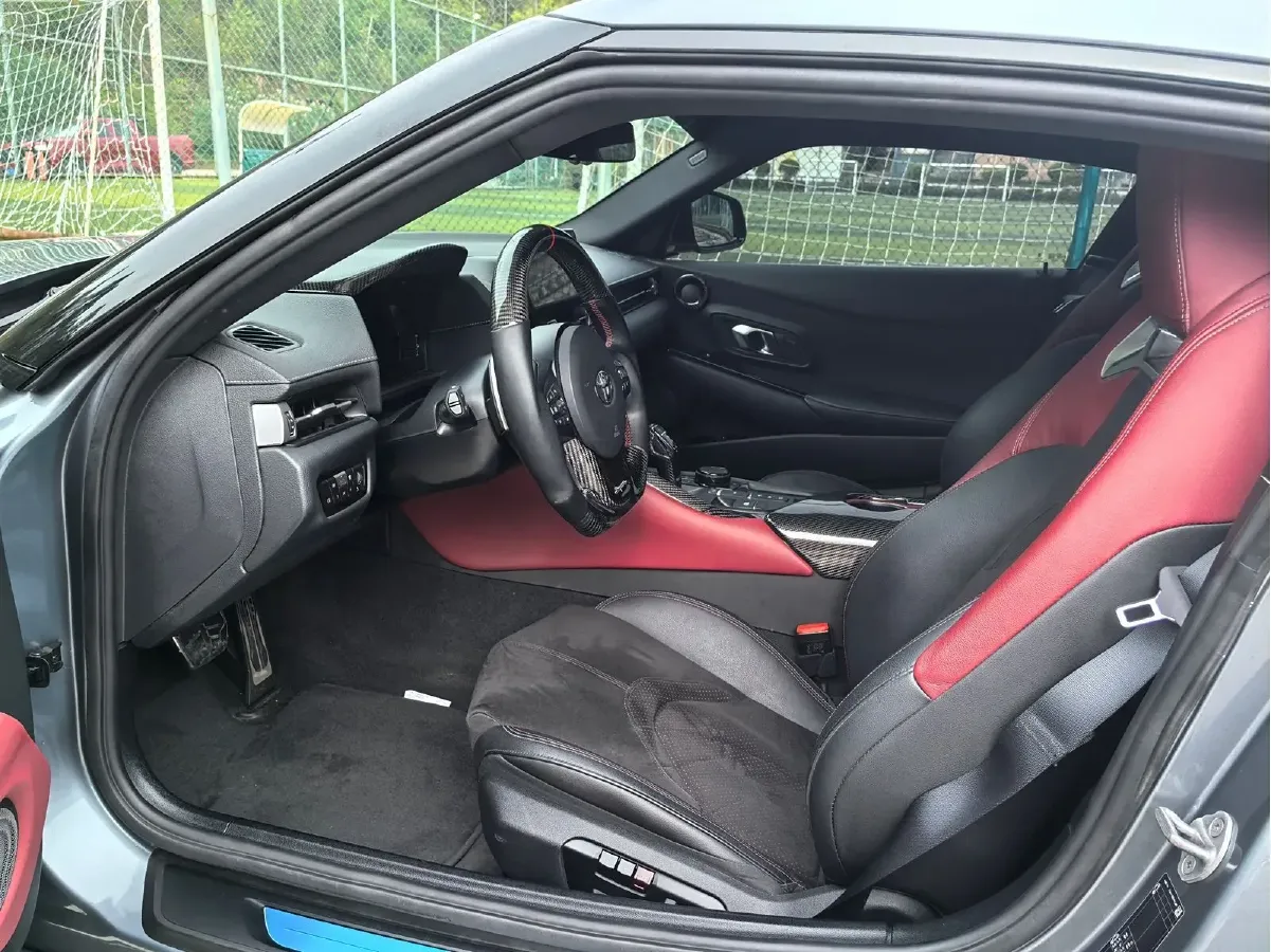 2022 Toyota Supra 3.0T 340HP L6 8AT,autocango,china used car exporter,china ev exporter,chinese used car exporter,chinese used ev exporter