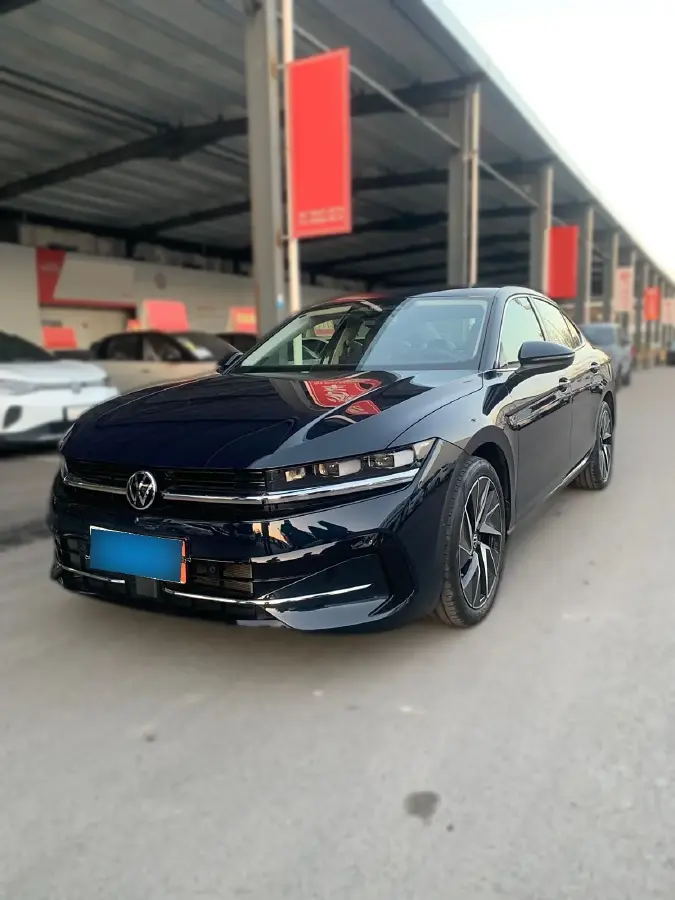 2024 Volkswagen Magotan 2.0T 220HP L4 7DCT