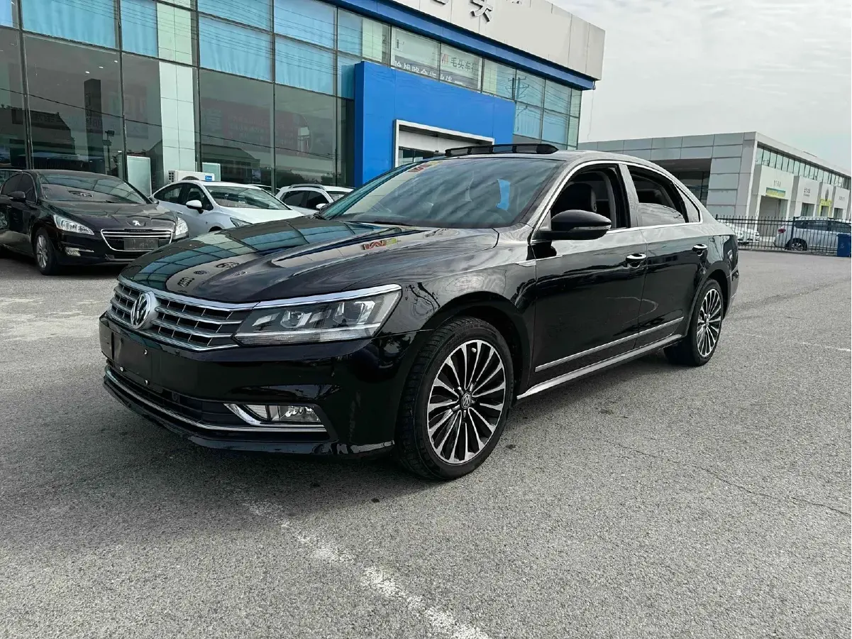 2017 Volkswagen Passat 1.8T 180HP L4 7DCT