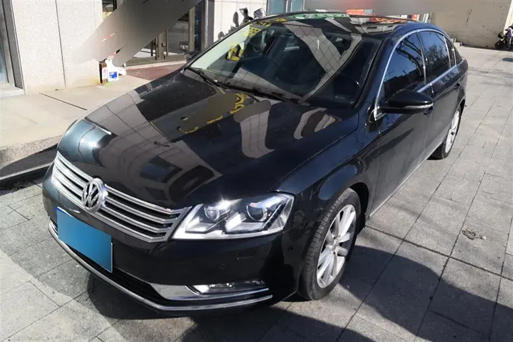 2013 Volkswagen Magotan 2.0T 200HP L4 6DCT