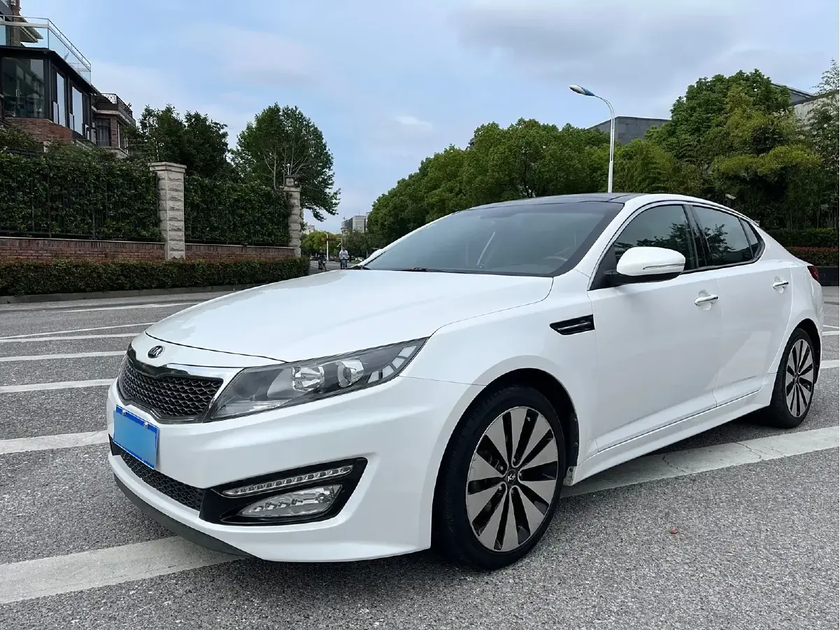 2012 Kia K5 2.0L 162HP L4 6AT