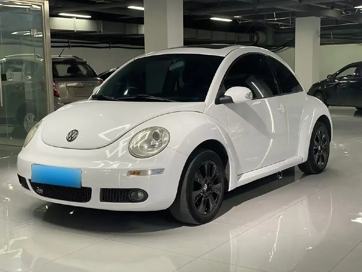 2010 Volkswagen Beetle 2.0L 115HP L4 6AT