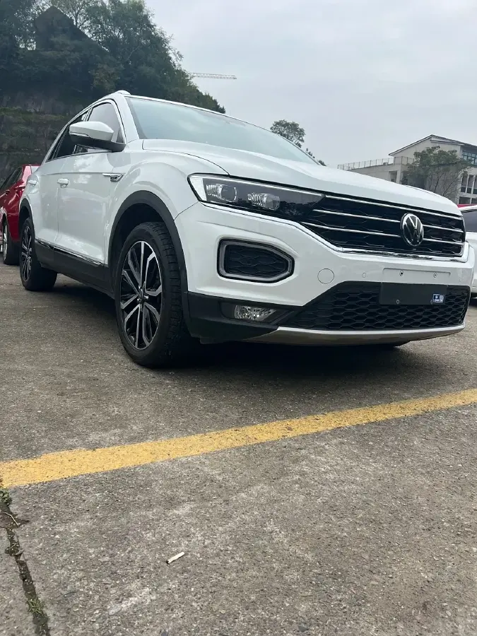 2022 Volkswagen T-Roc 1.4T 150HP L4 7DCT