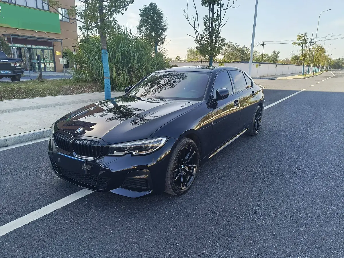 2022 BMW 3 Series 2.0T 184HP L4 8AT