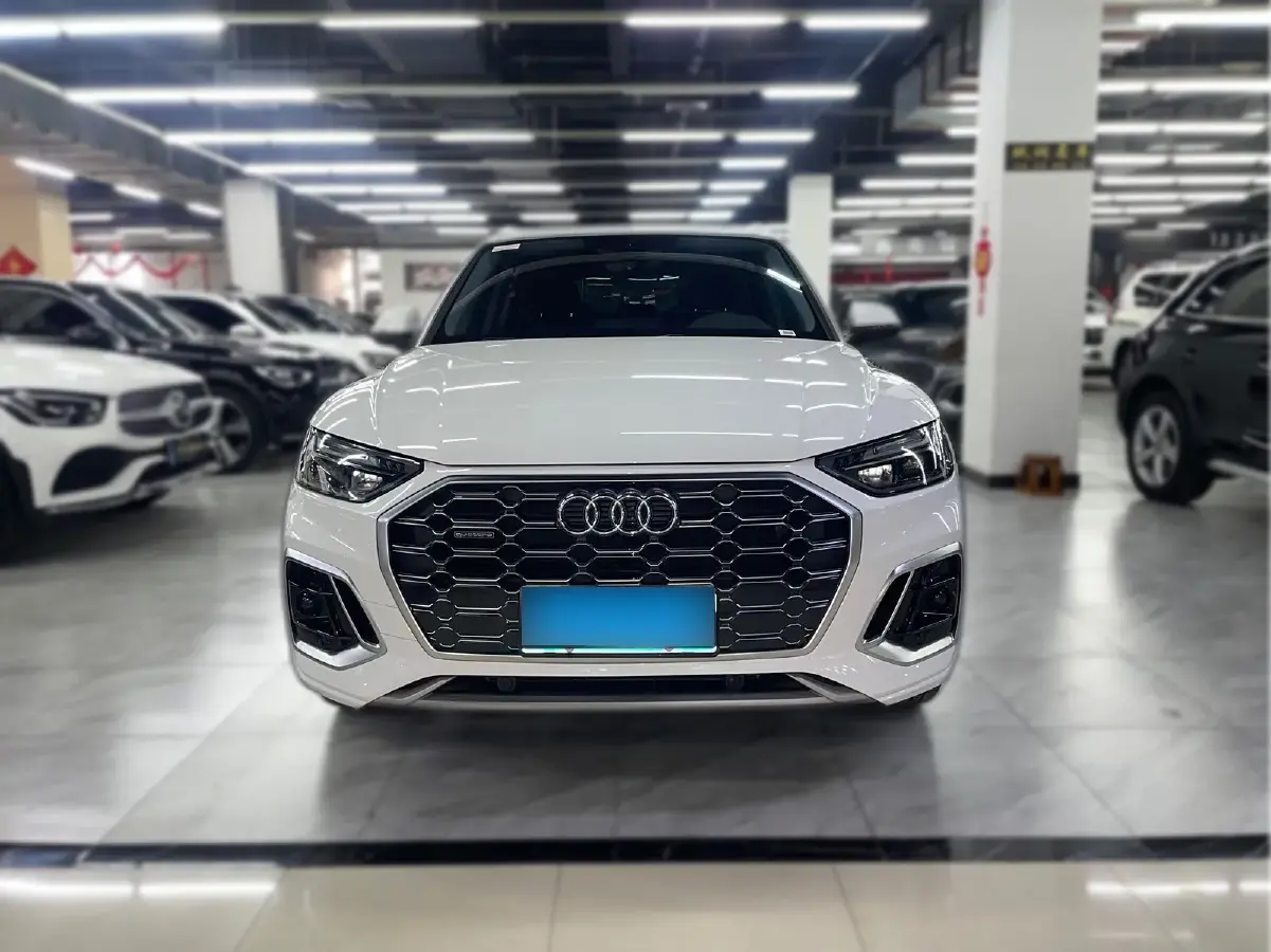 2021 Audi Q5L 2.0T 190HP L4 7DCT