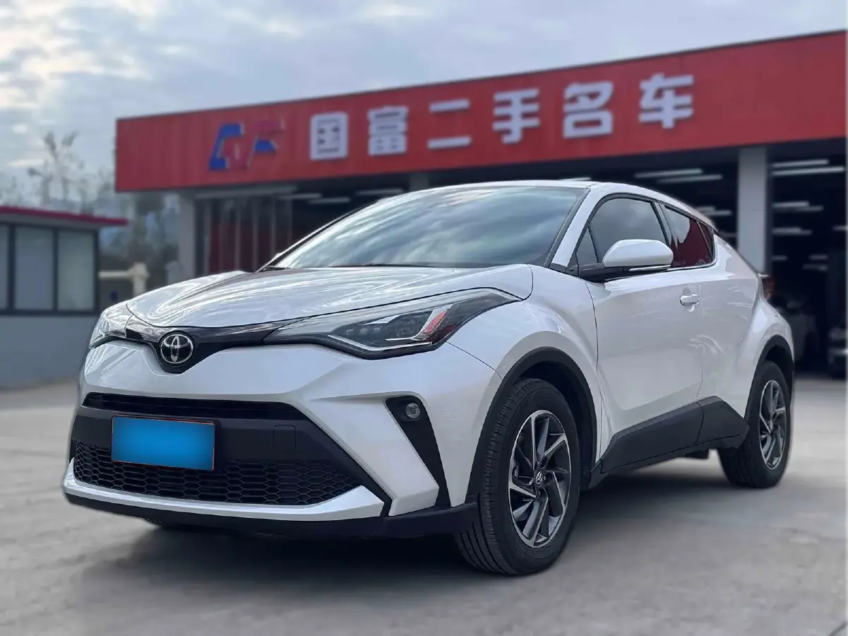 2022 Toyota C-HR 2.0L 171HP L4 CVT