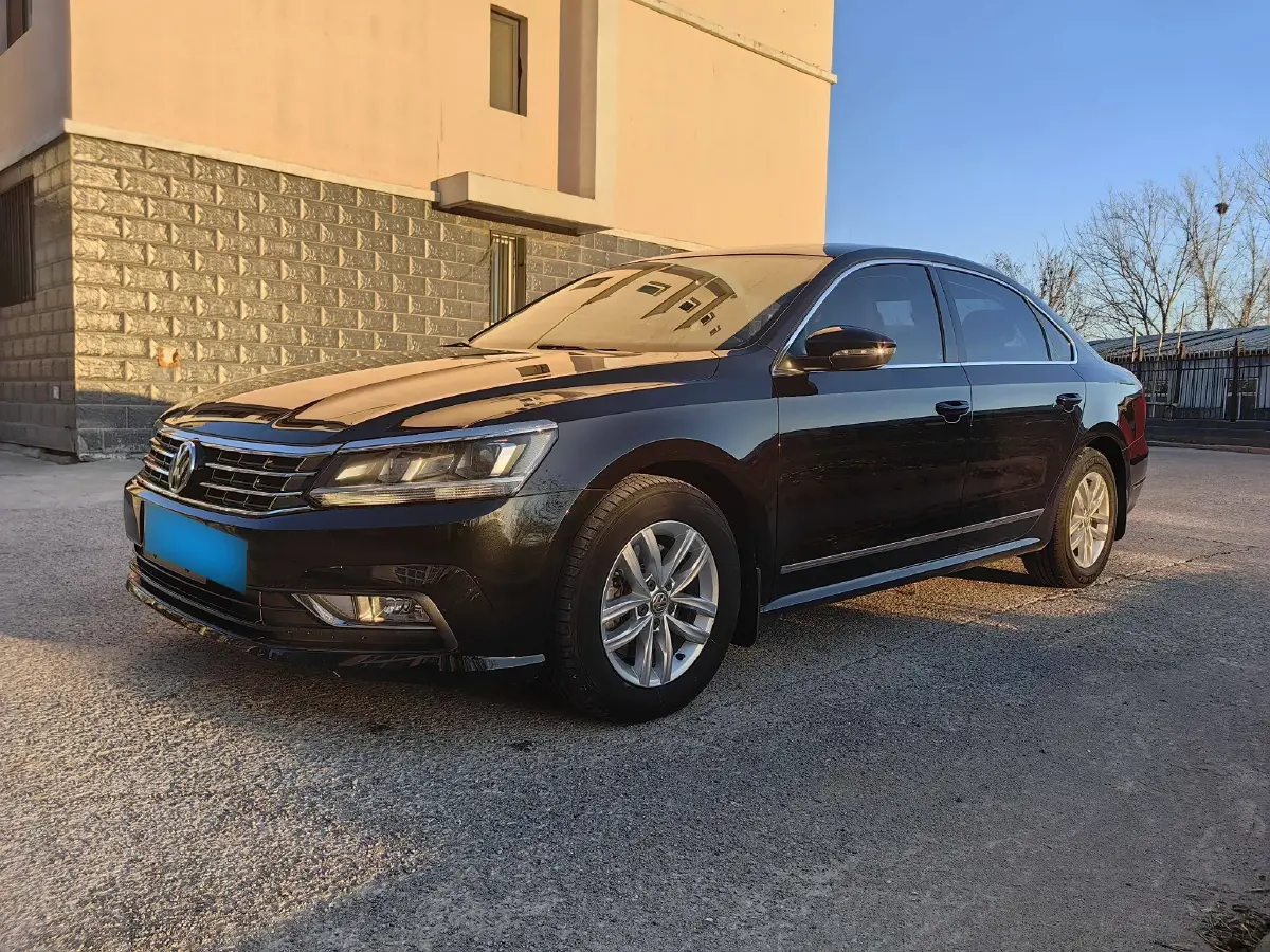 2016 Volkswagen Passat 1.8T 180HP L4 7DCT