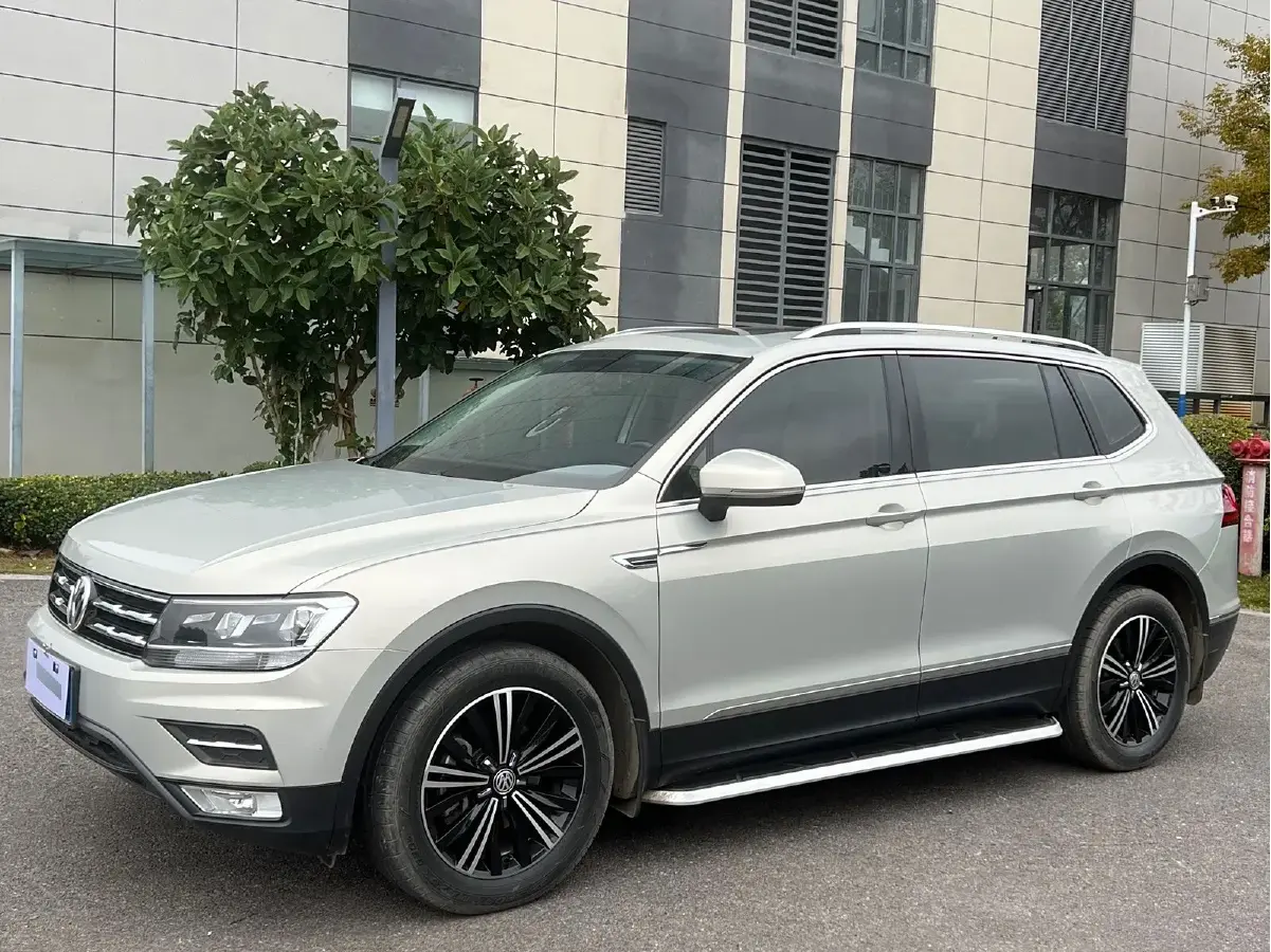 2019 Volkswagen Tiguan L 2.0T 186HP L4 7DCT