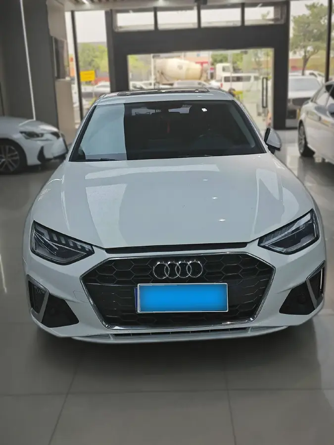 2020 Audi A4L 2.0T 190HP L4 7DCT