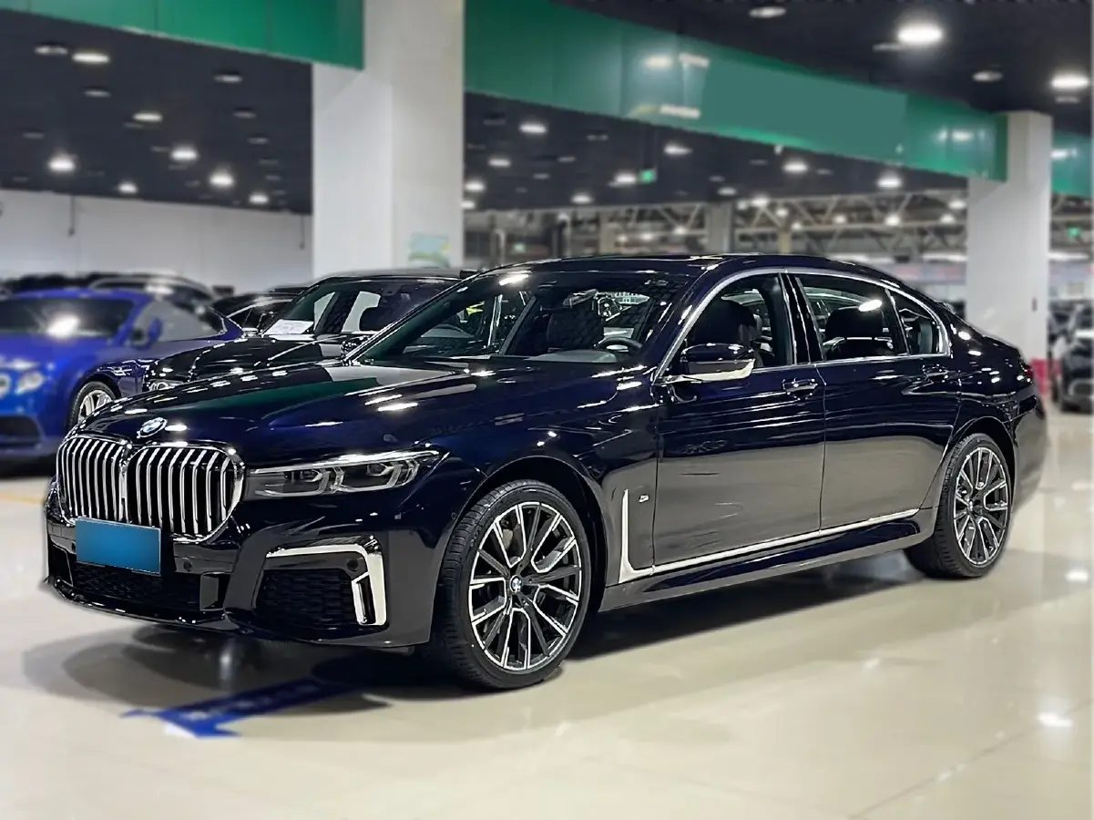 2019 BMW 7 Series 3.0T 340HP L6 8AT