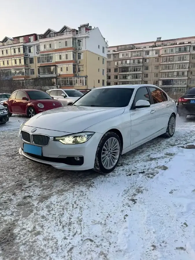 2018 BMW 3 Series 2.0T 184HP L4 8AT