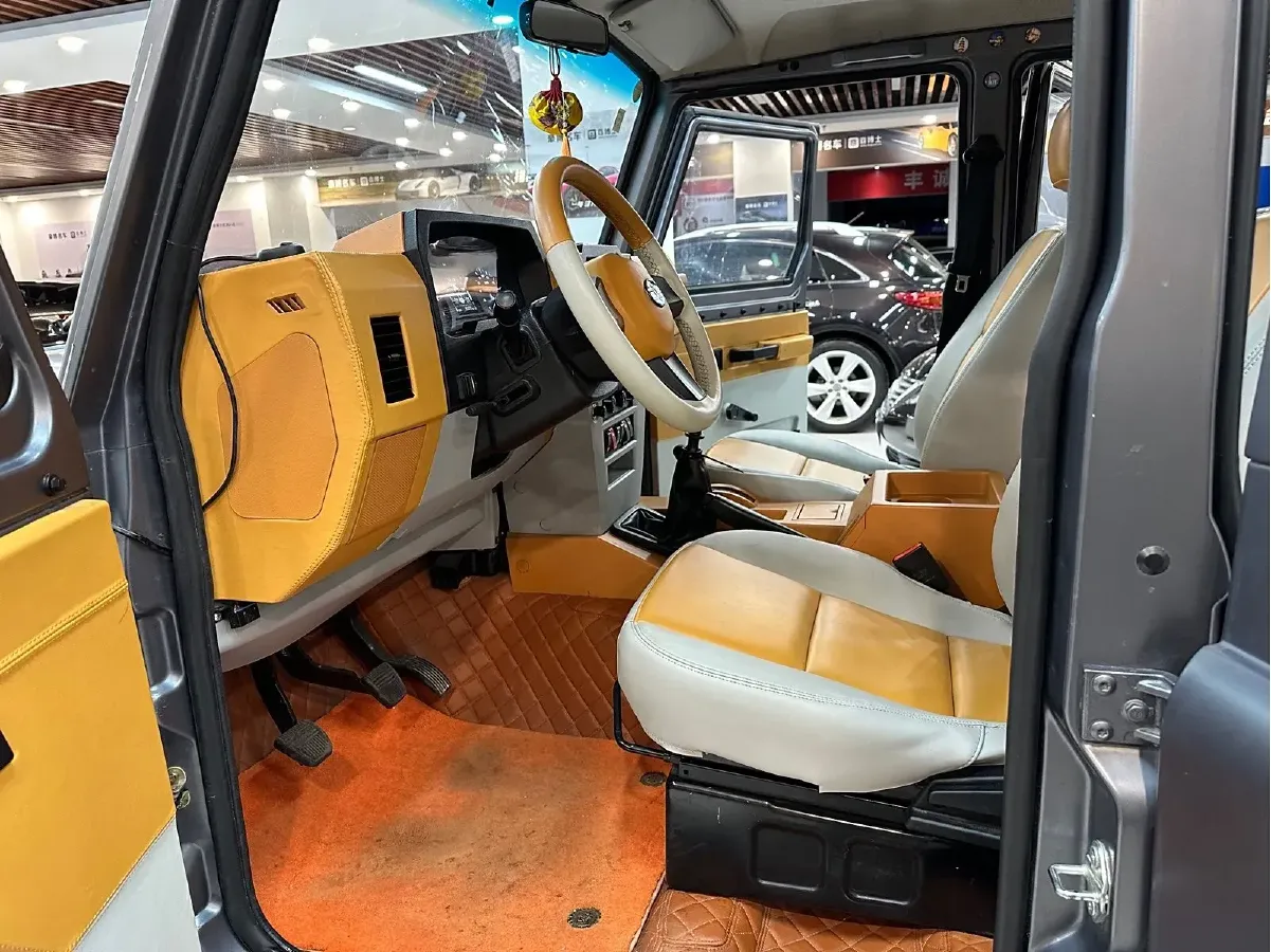 2023 BAW 212 2.4T 211HP L4 6MT,autocango,china used car exporter,china ev exporter,chinese used car exporter,chinese used ev exporter