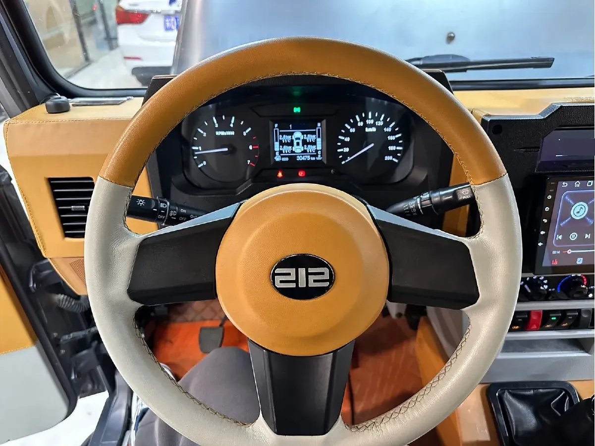 2023 BAW 212 2.4T 211HP L4 6MT,autocango,china used car exporter,china ev exporter,chinese used car exporter,chinese used ev exporter