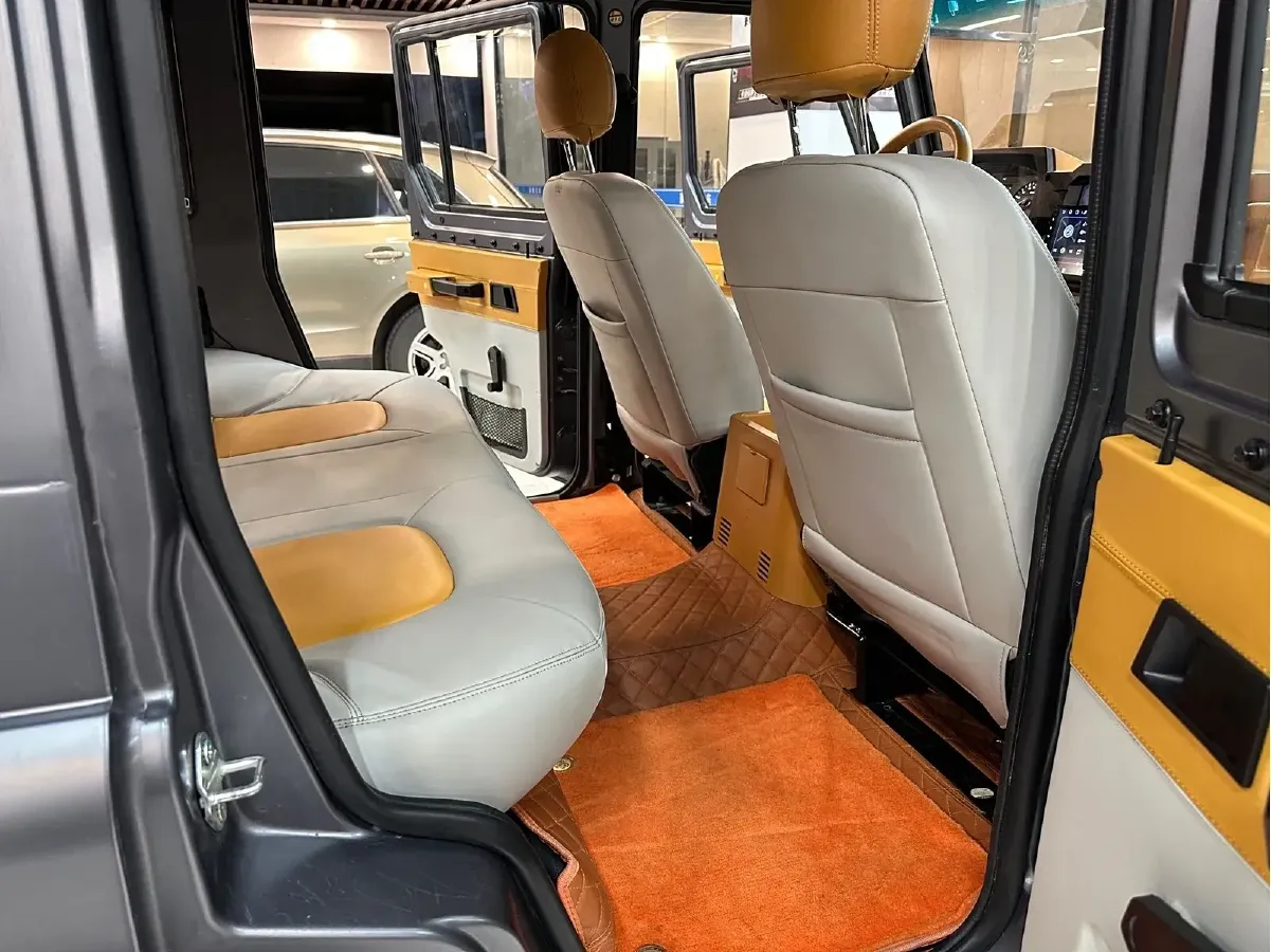 2023 BAW 212 2.4T 211HP L4 6MT,autocango,china used car exporter,china ev exporter,chinese used car exporter,chinese used ev exporter