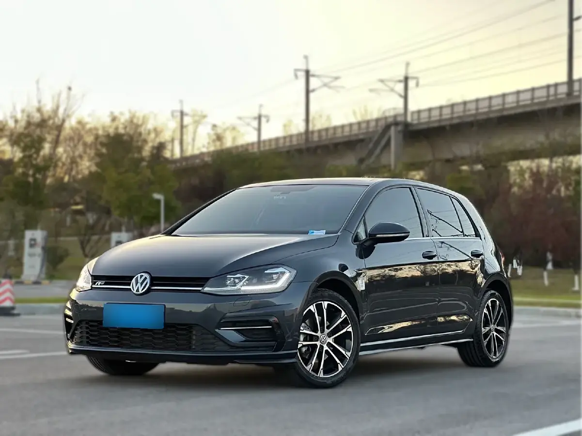 2020 Volkswagen Golf 1.4T 150HP L4 7DCT