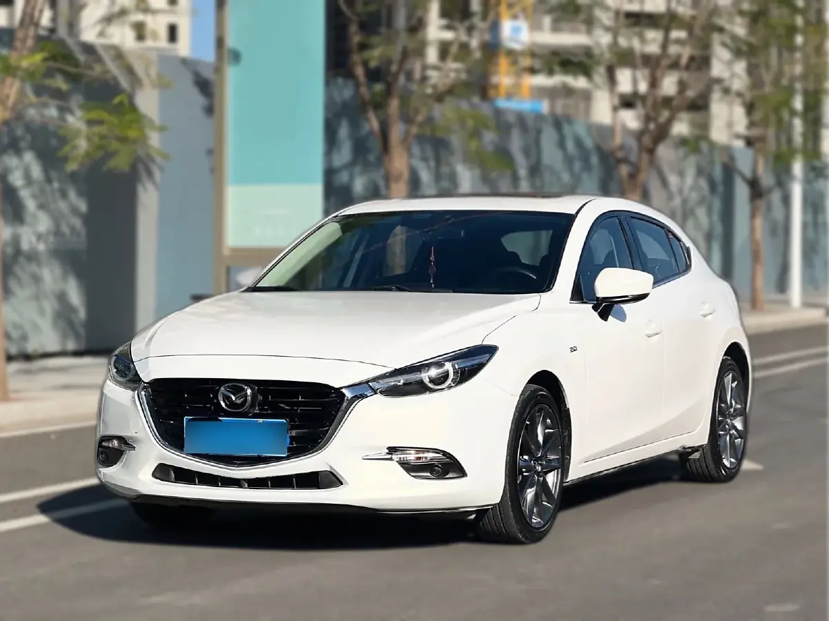 2017 Mazda 3 Axela 2.0L 158HP L4 6AT