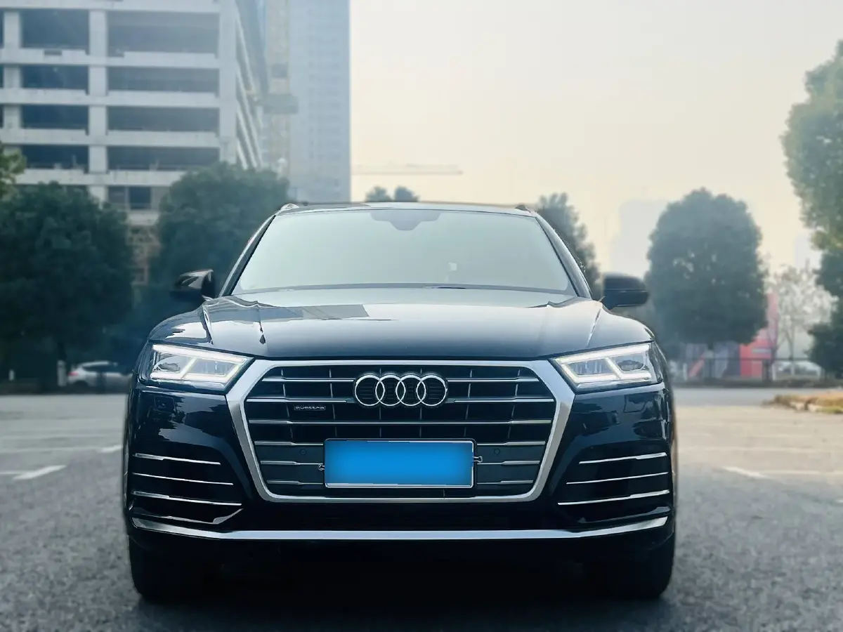 2020 Audi Q5L 2.0T 190HP L4 7DCT