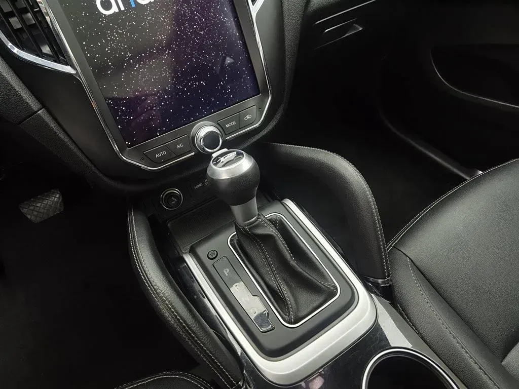 2016 Zotye SR7 1.5T 150HP L4 CVT,autocango,china used car exporter,china ev exporter,chinese used car exporter,chinese used ev exporter