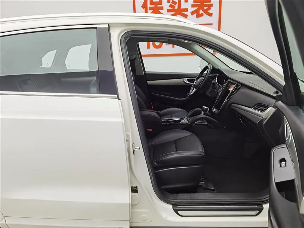 2016 Zotye SR7 1.5T 150HP L4 CVT,autocango,china used car exporter,china ev exporter,chinese used car exporter,chinese used ev exporter