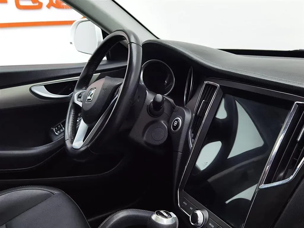 2016 Zotye SR7 1.5T 150HP L4 CVT,autocango,china used car exporter,china ev exporter,chinese used car exporter,chinese used ev exporter