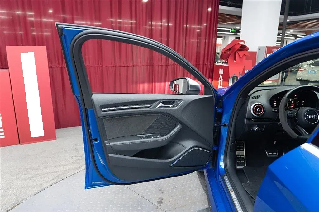 2017 Audi RS 3 2.5T 400HP L5 7DCT,autocango,china used car exporter,china ev exporter,chinese used car exporter,chinese used ev exporter