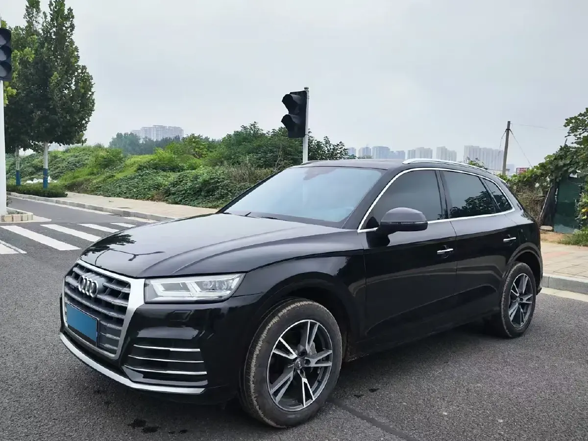 2020 Audi Q5L 2.0T 190HP L4 7DCT