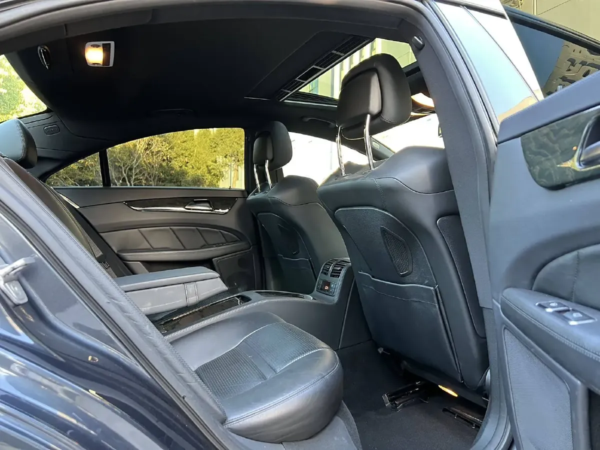 2012 Mercedes-Benz CLS AMG 5.5T 525HP V8 7AT,autocango,china used car exporter,china ev exporter,chinese used car exporter,chinese used ev exporter