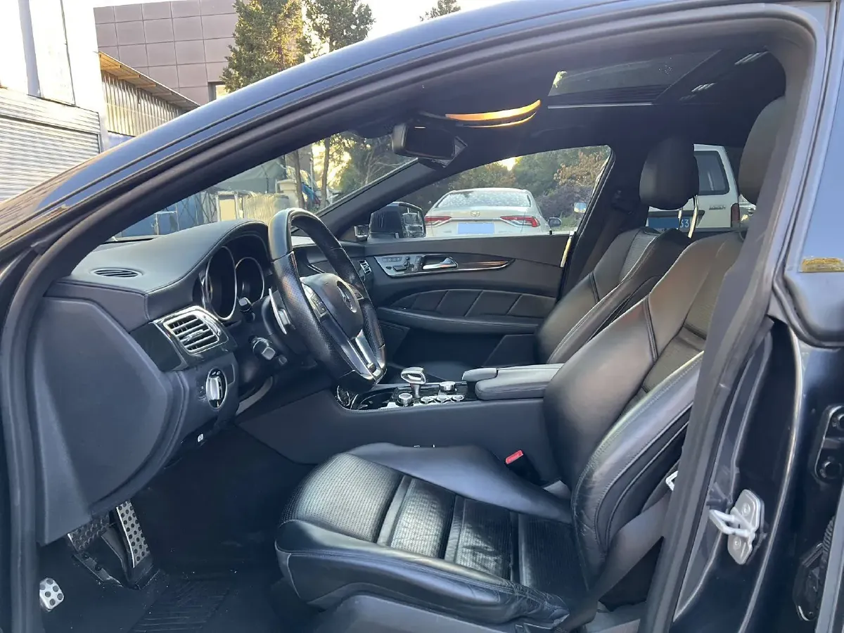 2012 Mercedes-Benz CLS AMG 5.5T 525HP V8 7AT,autocango,china used car exporter,china ev exporter,chinese used car exporter,chinese used ev exporter