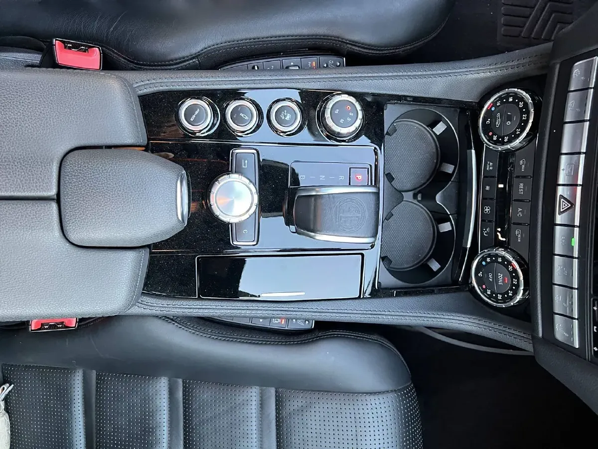 2012 Mercedes-Benz CLS AMG 5.5T 525HP V8 7AT,autocango,china used car exporter,china ev exporter,chinese used car exporter,chinese used ev exporter